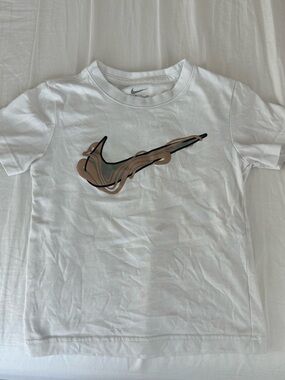 Kids 5T Nike White Tee with Abstract Brown Swoosh 5